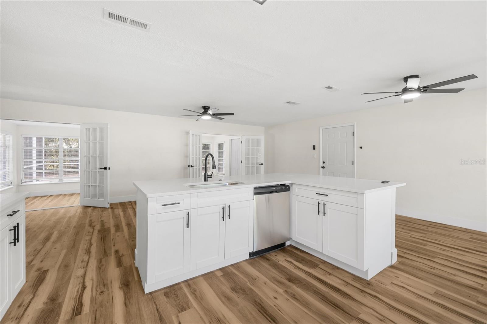 Image 9 of 35 For 1925 42nd Avenue