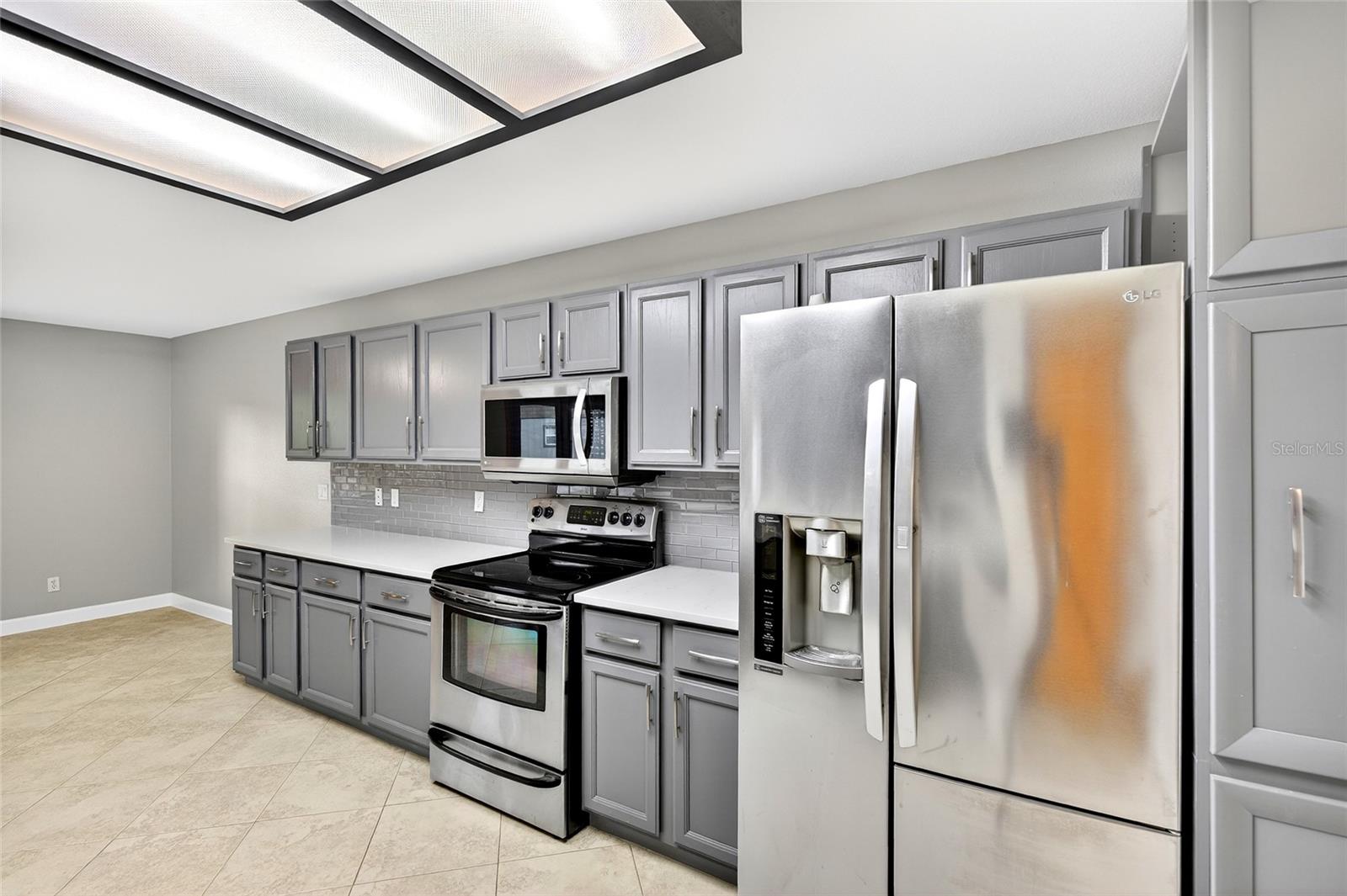 Image 15 of 39 For 5393 86th Place