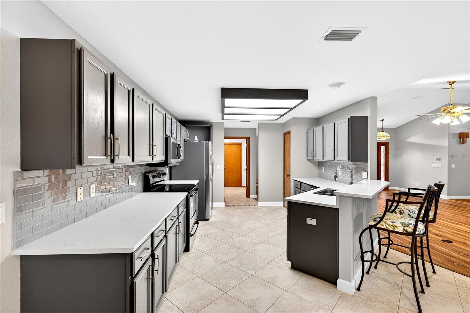 Image 17 of 39 For 5393 86th Place