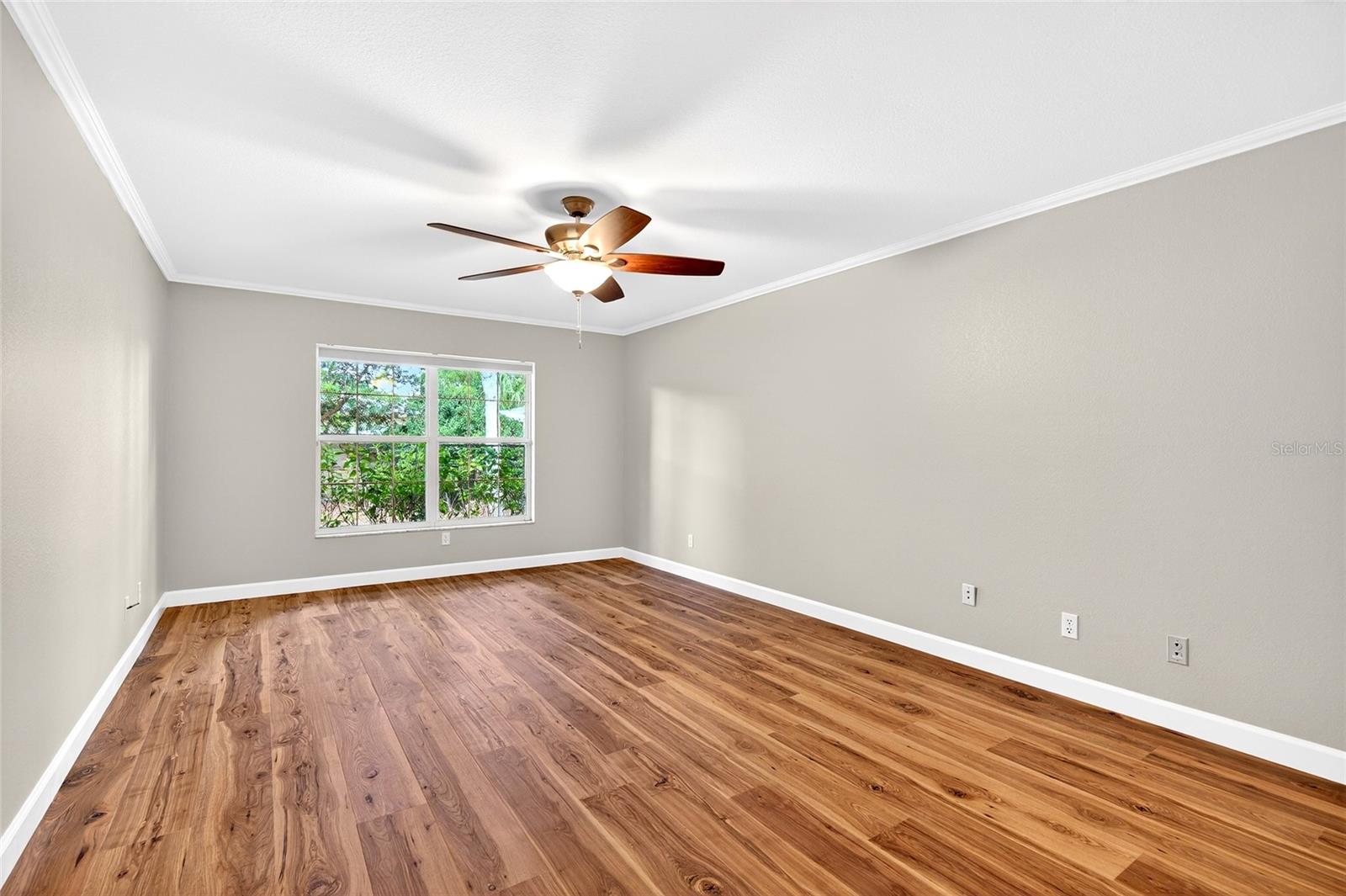 Image 20 of 39 For 5393 86th Place