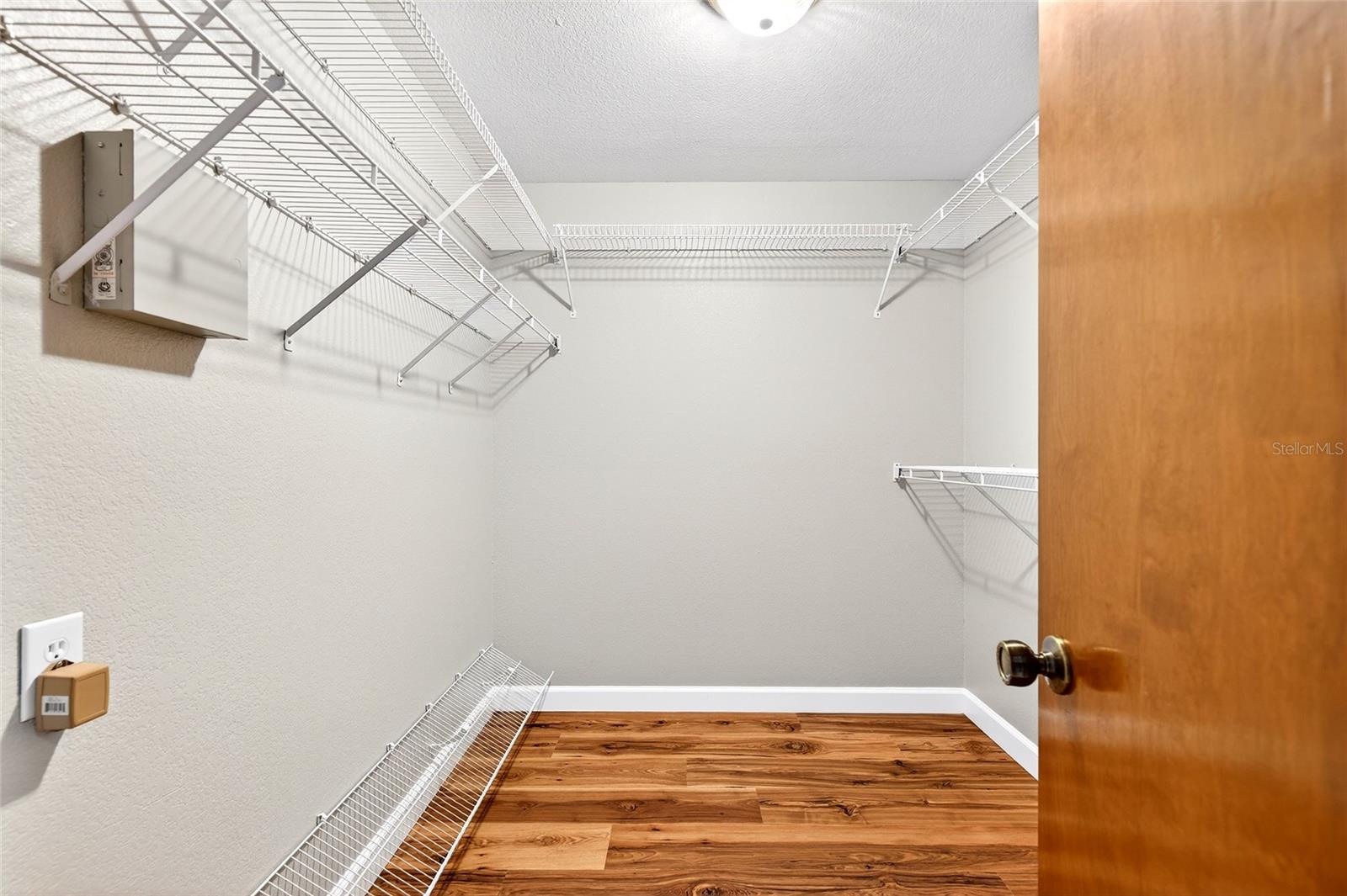 Image 22 of 39 For 5393 86th Place