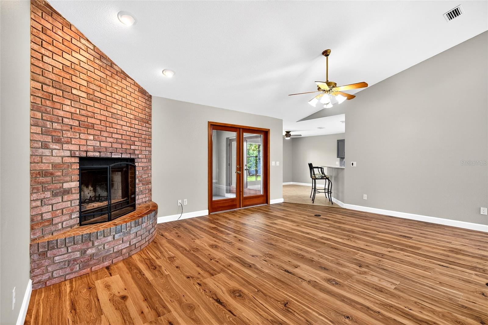 Image 6 of 39 For 5393 86th Place