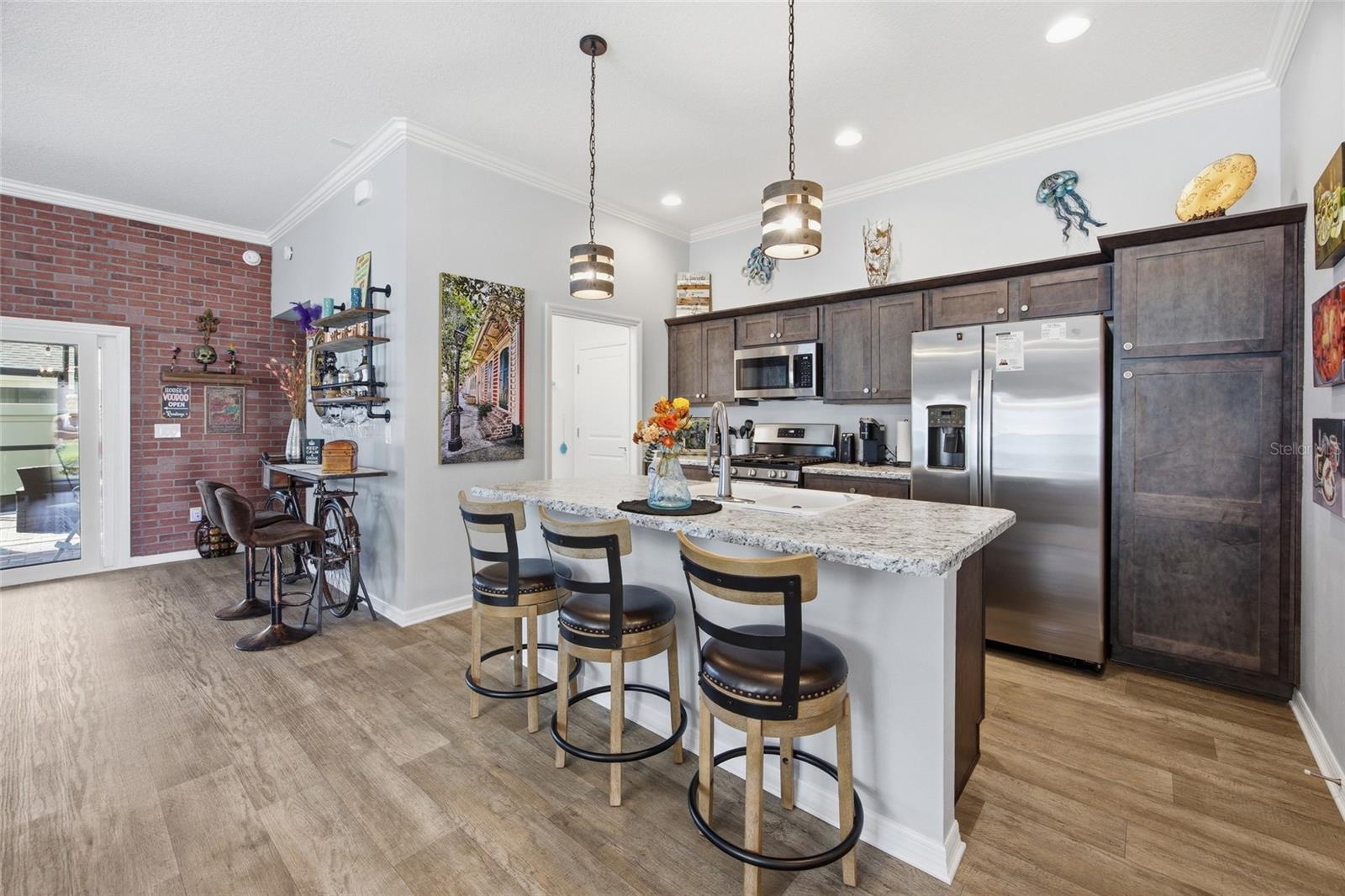 Image 16 of 28 For 2910 Monument Way