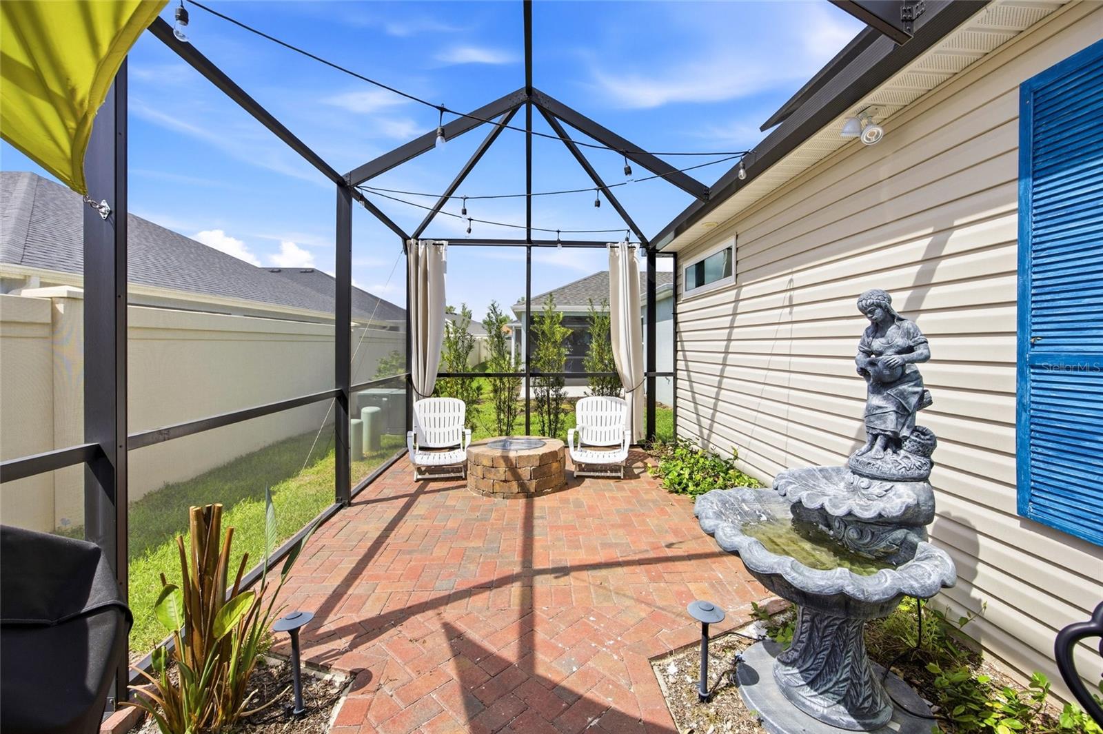 Image 2 of 28 For 2910 Monument Way