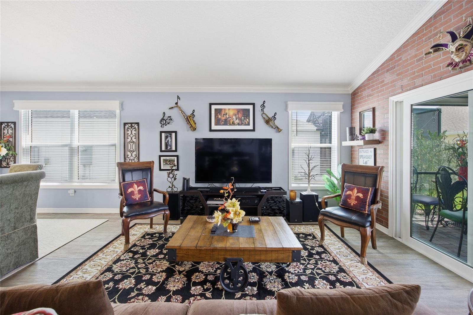 Image 20 of 28 For 2910 Monument Way