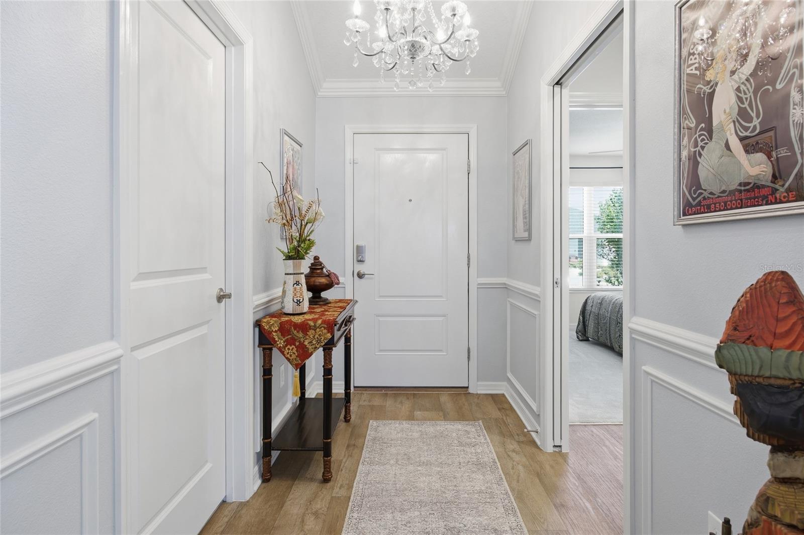 Image 5 of 28 For 2910 Monument Way