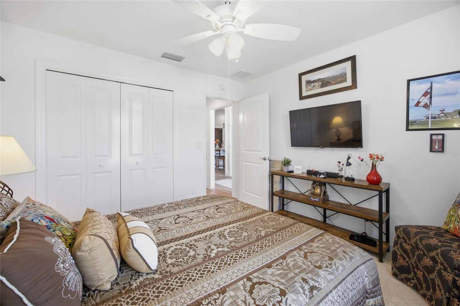 Image 7 of 28 For 2910 Monument Way