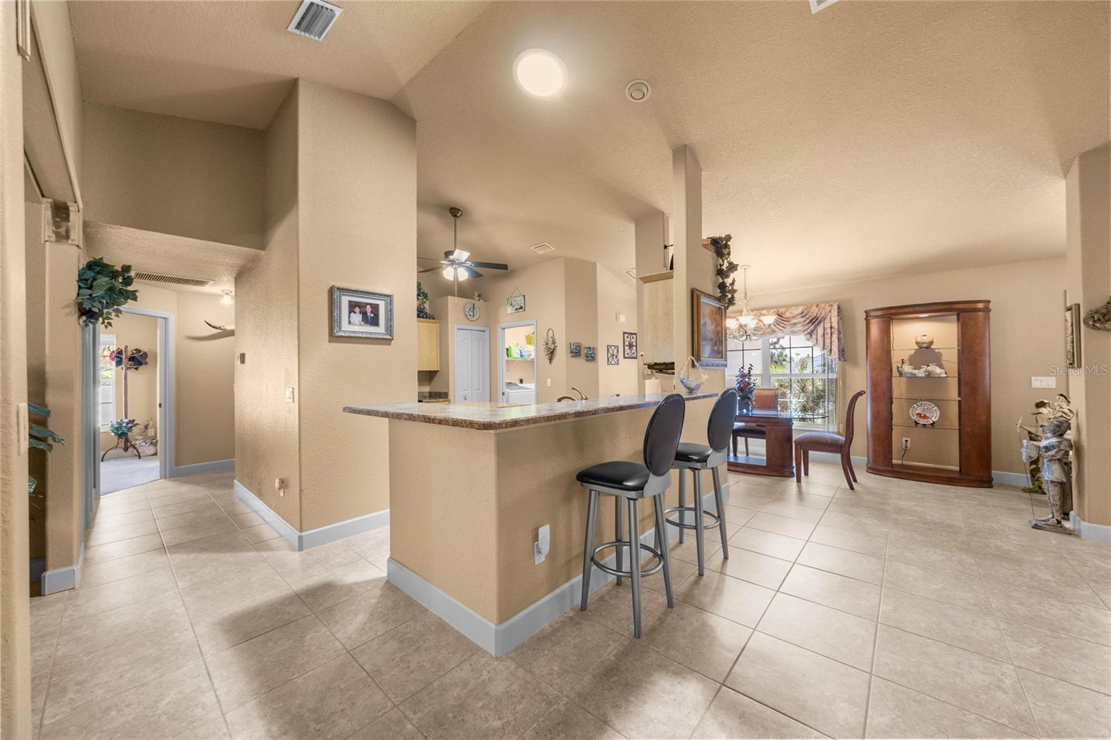 Image 20 of 48 For 5285 103rd Loop