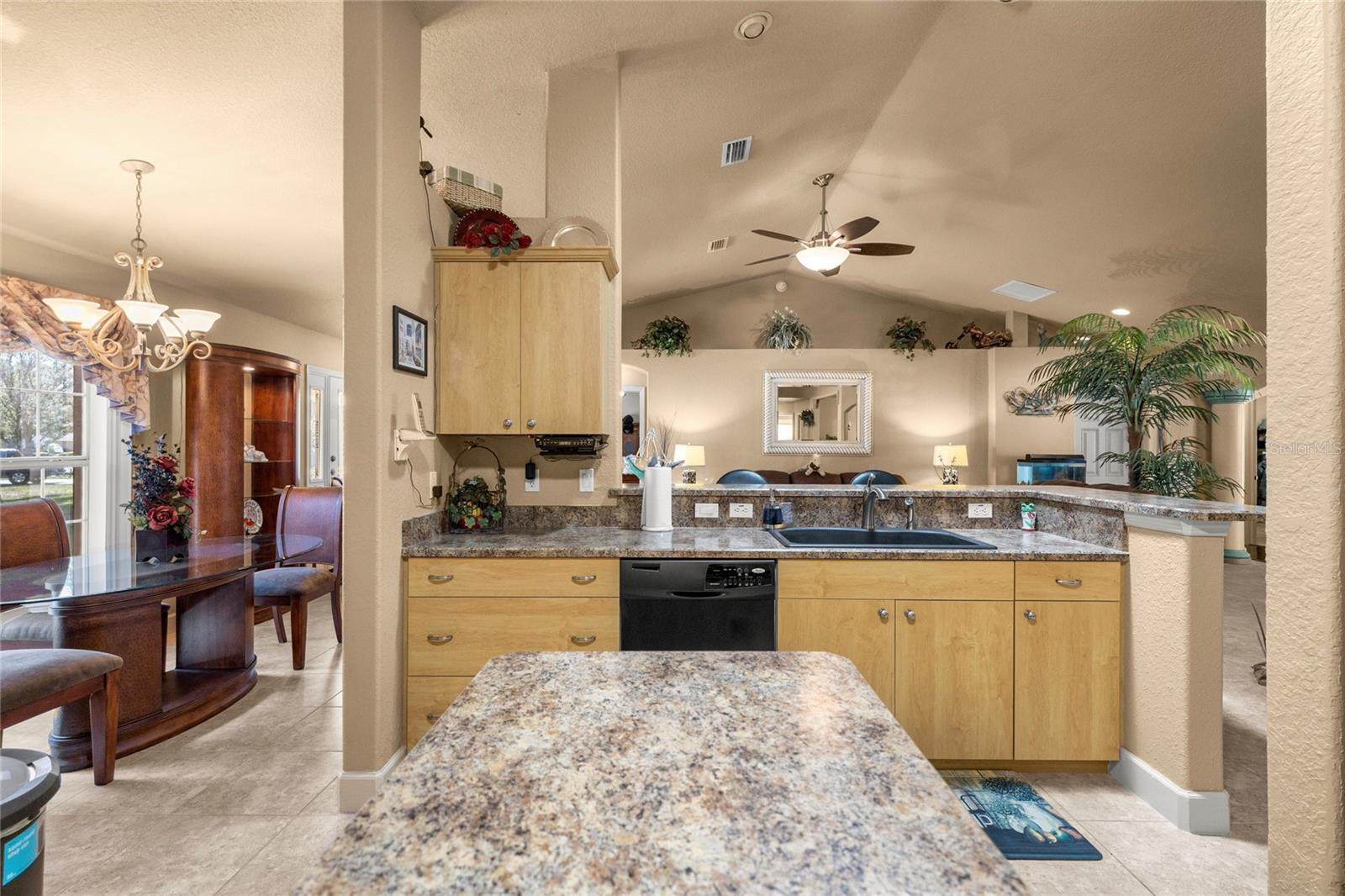 Image 22 of 48 For 5285 103rd Loop