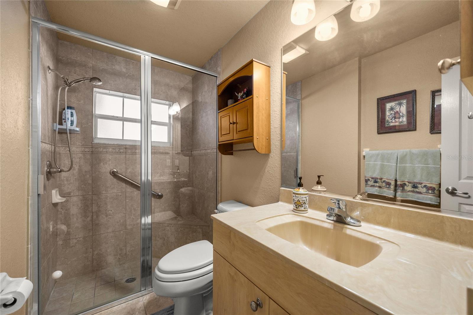 Image 36 of 48 For 5285 103rd Loop