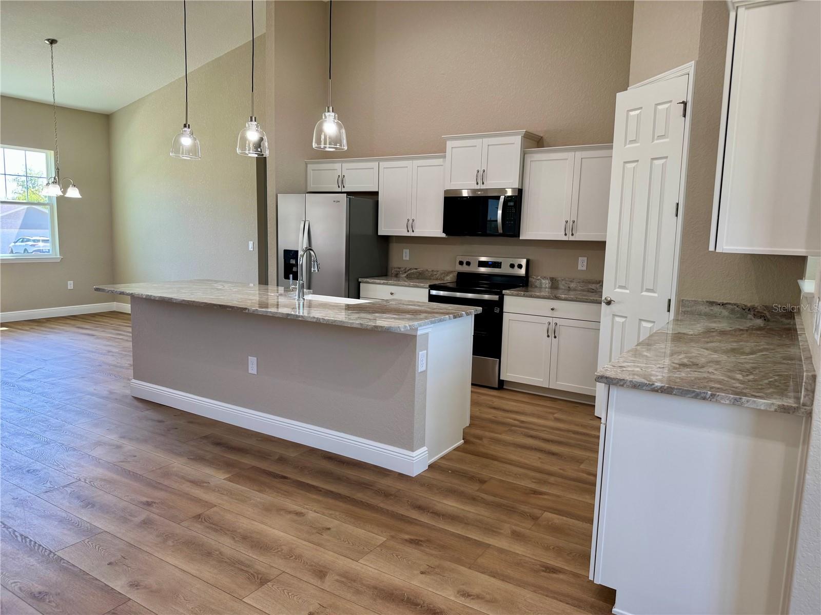 Image 10 of 55 For 9898 38th Avenue