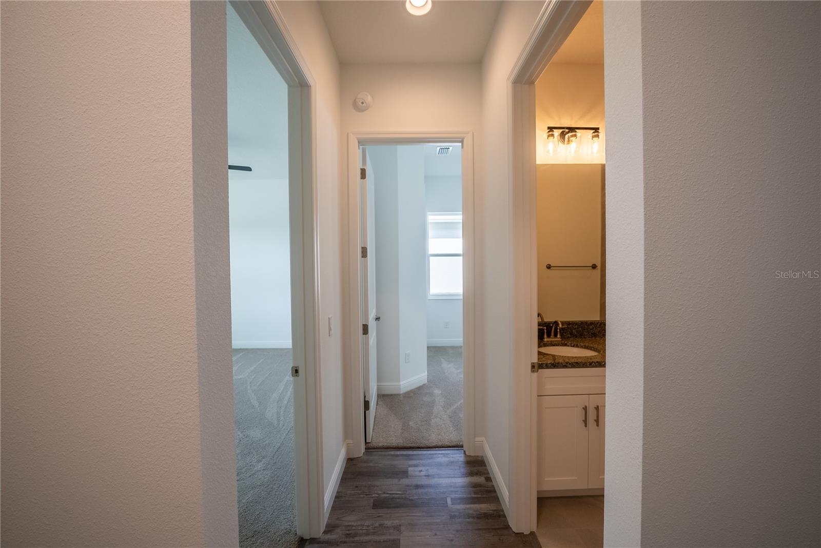 Image 17 of 29 For 4727 25th Loop