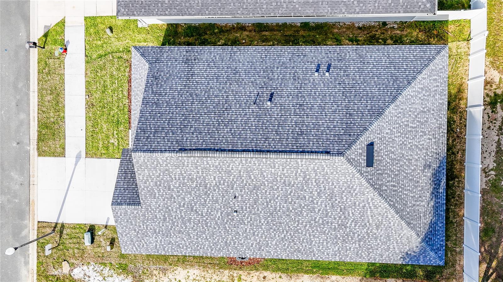 Image 27 of 29 For 4727 25th Loop