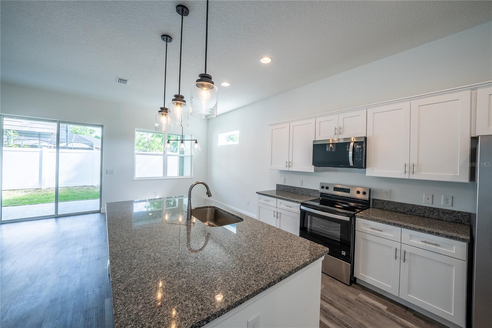 Image 4 of 29 For 4727 25th Loop