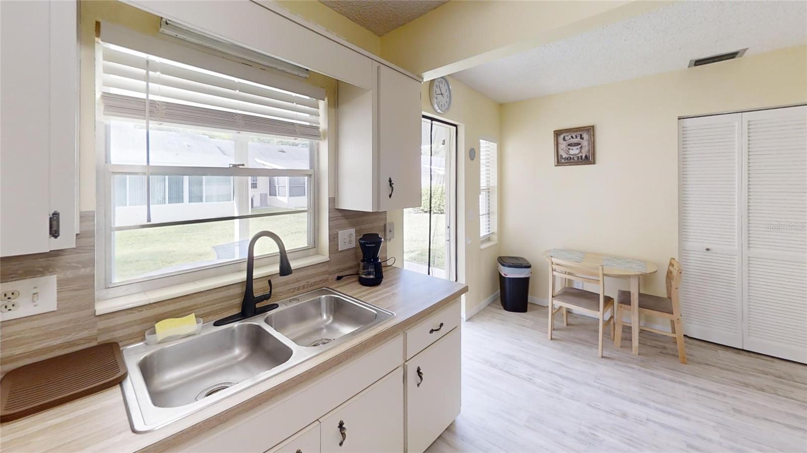 Image 10 of 22 For 8678 95 Street B