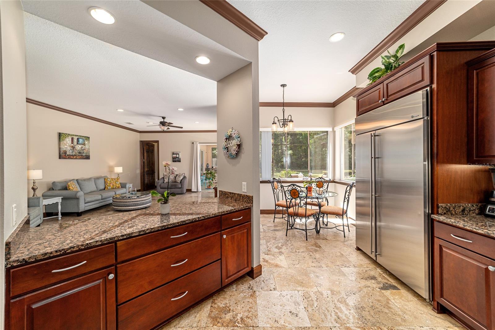 Image 13 of 73 For 678 47th Loop