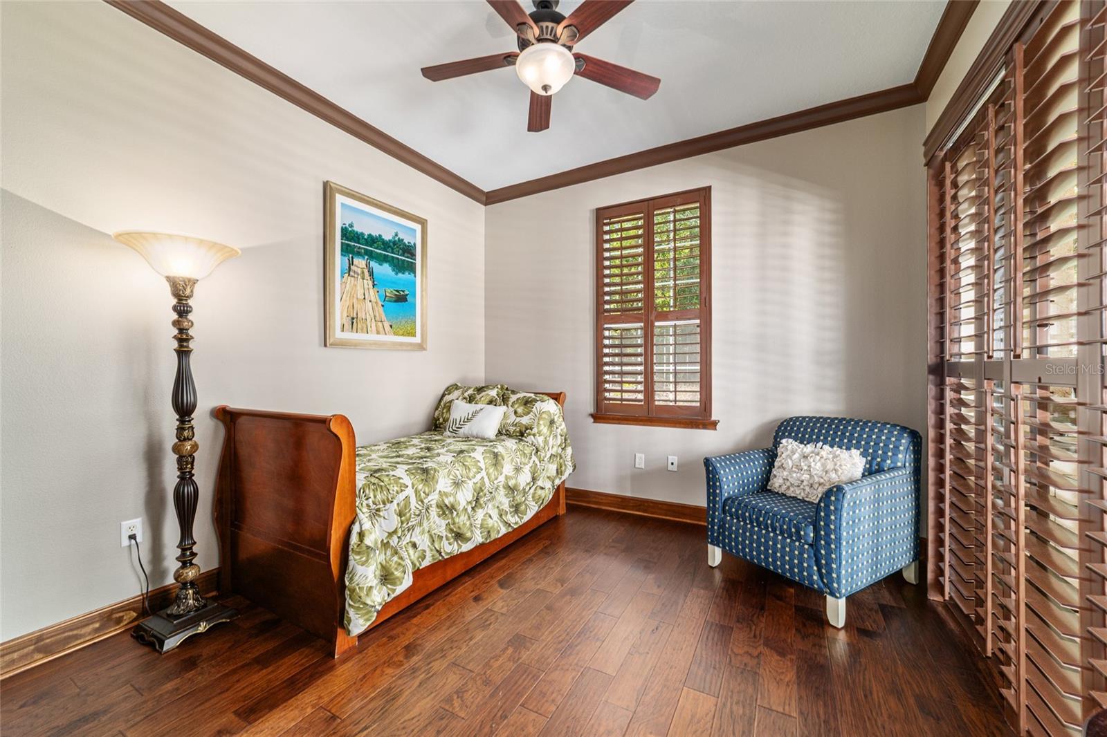 Image 24 of 73 For 678 47th Loop