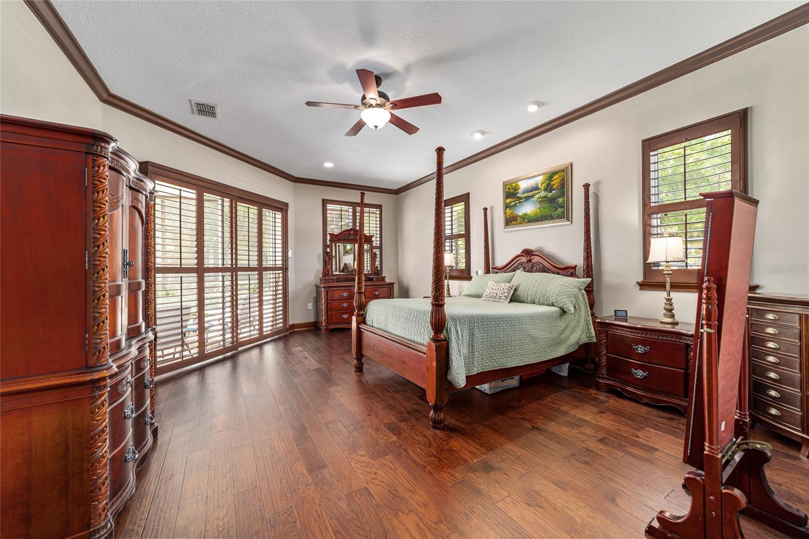 Image 30 of 73 For 678 47th Loop