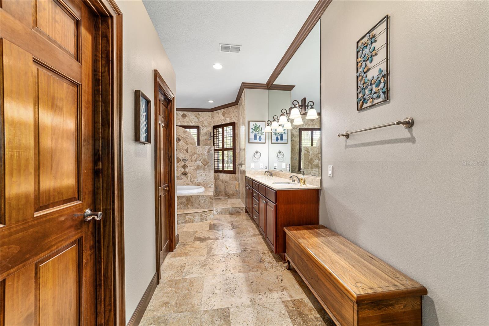 Image 33 of 73 For 678 47th Loop