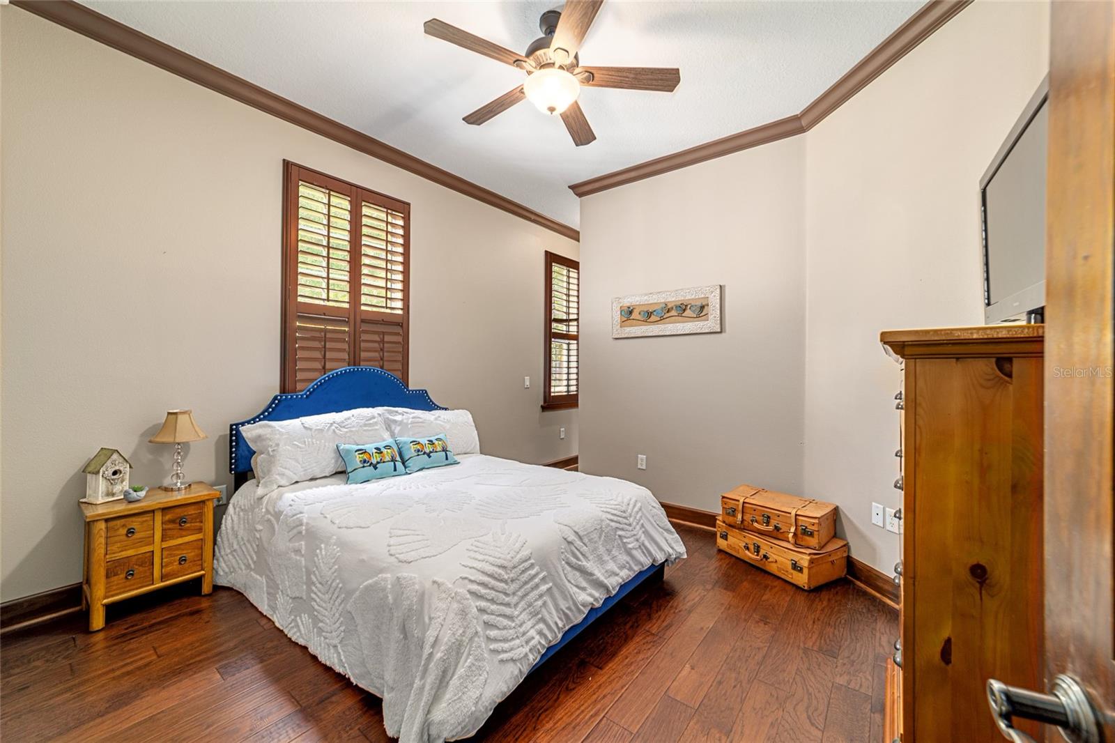 Image 40 of 73 For 678 47th Loop