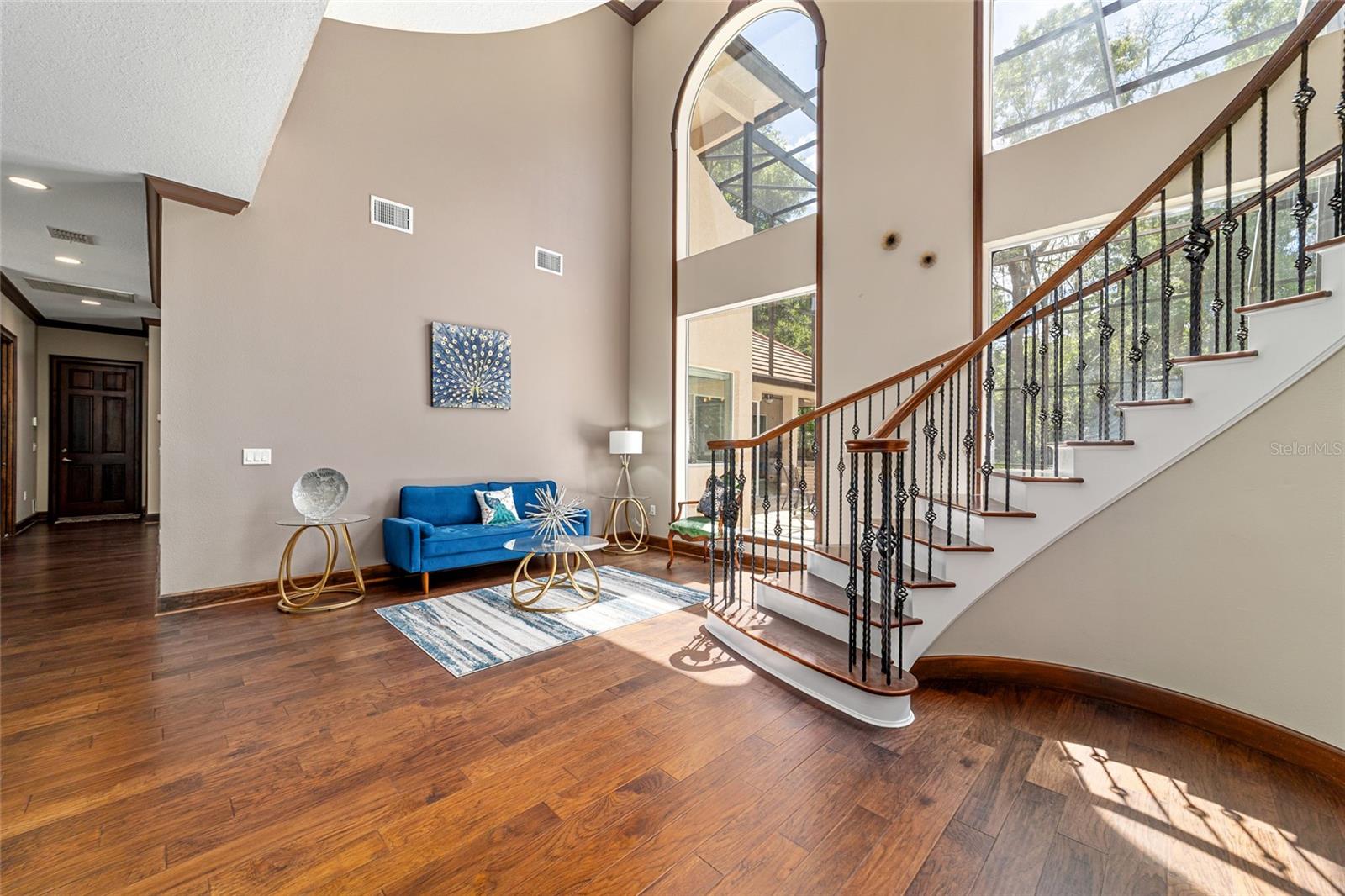 Image 42 of 73 For 678 47th Loop