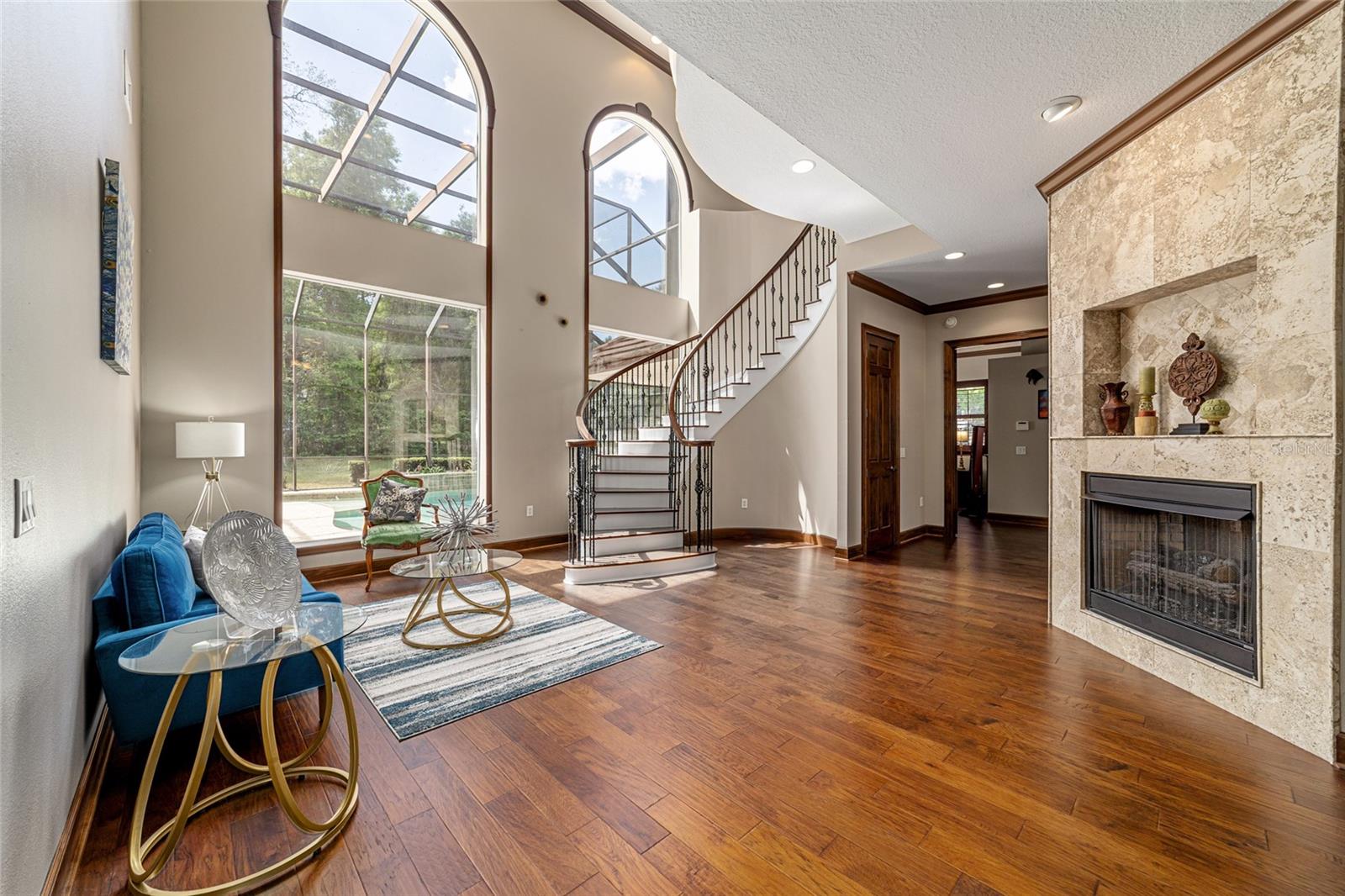 Image 6 of 73 For 678 47th Loop