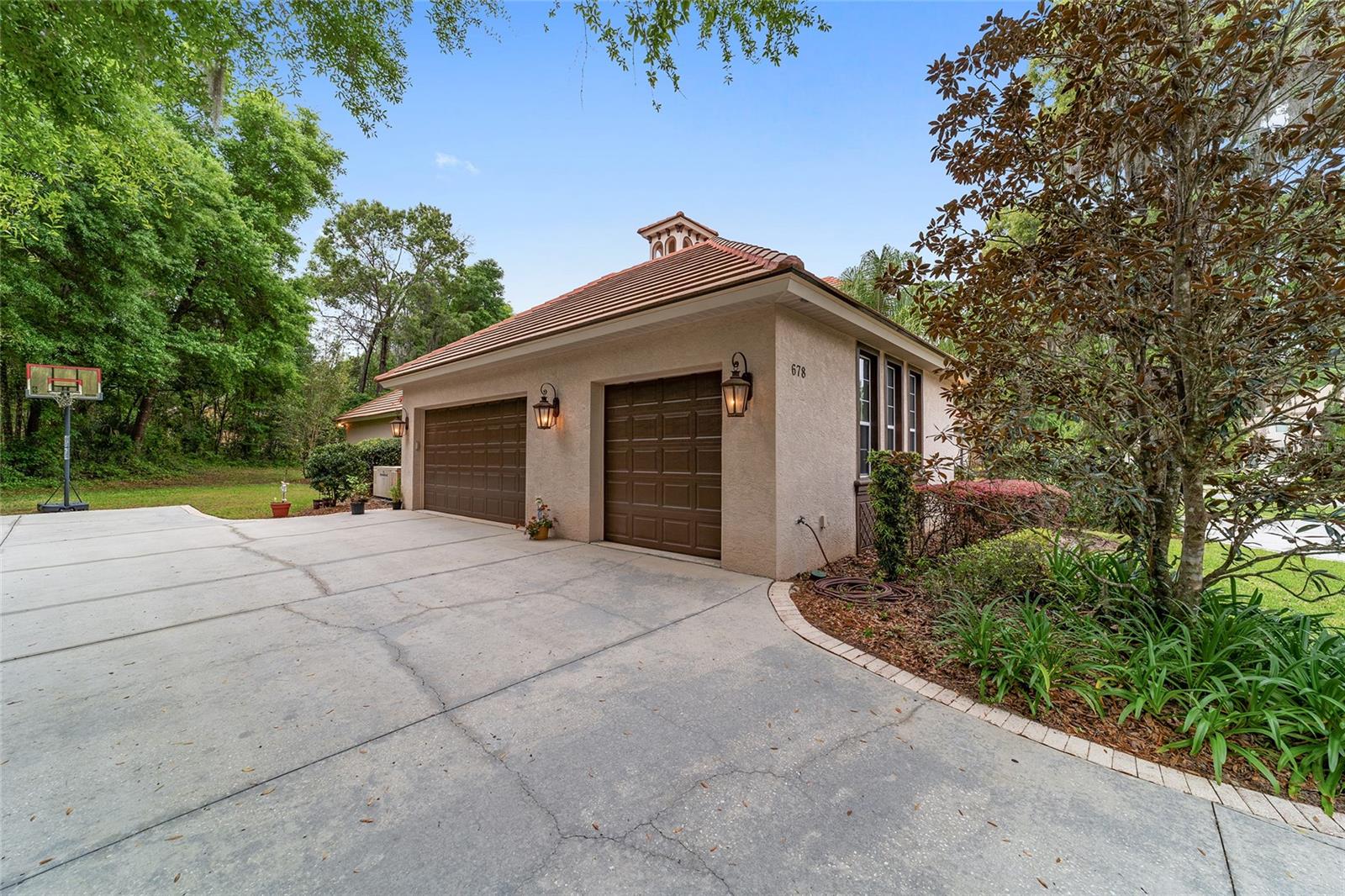 Image 63 of 73 For 678 47th Loop