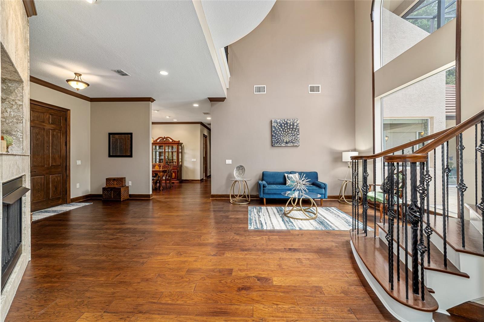 Image 7 of 73 For 678 47th Loop