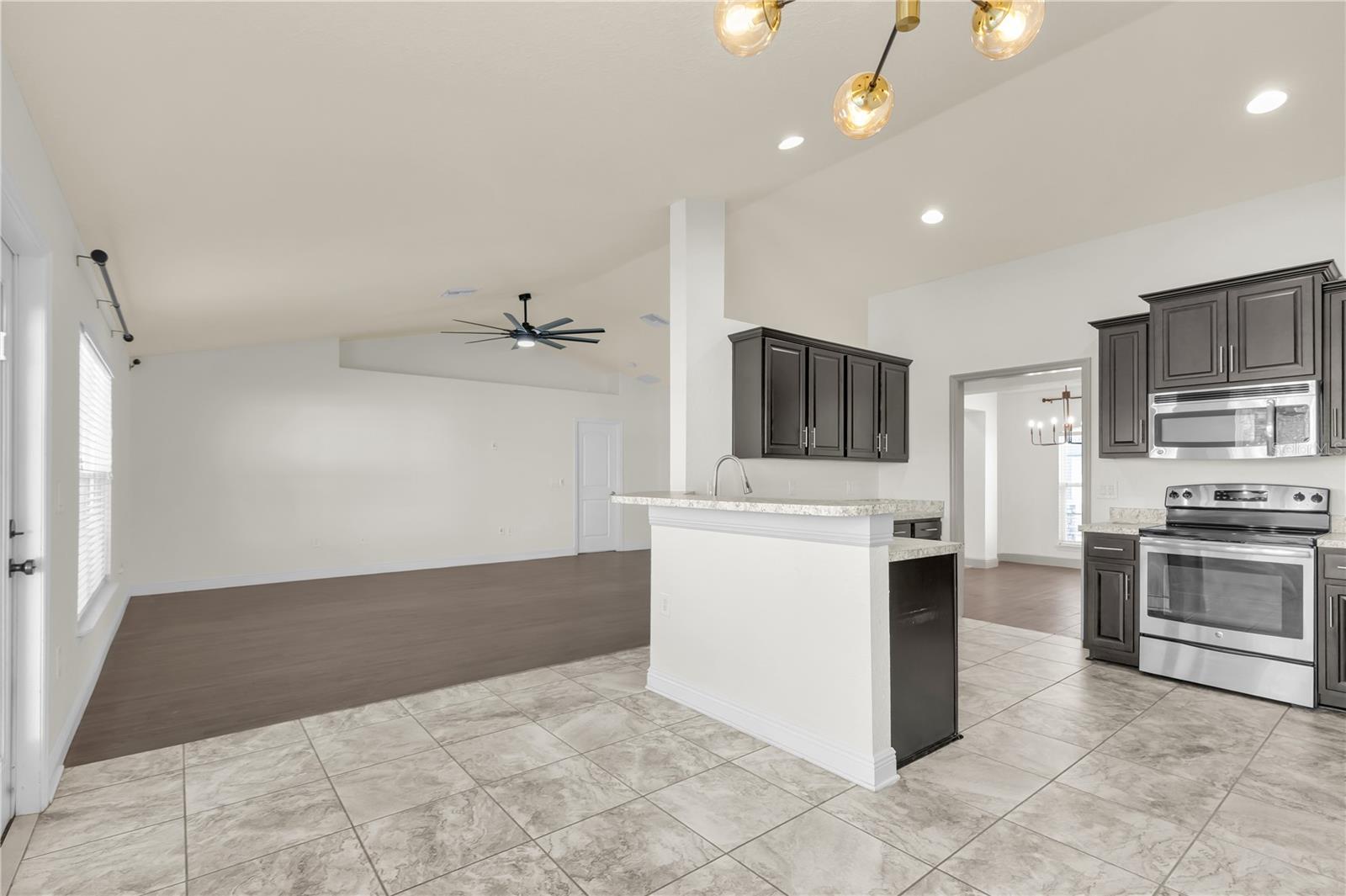 Image 22 of 46 For 9631 51st Circle