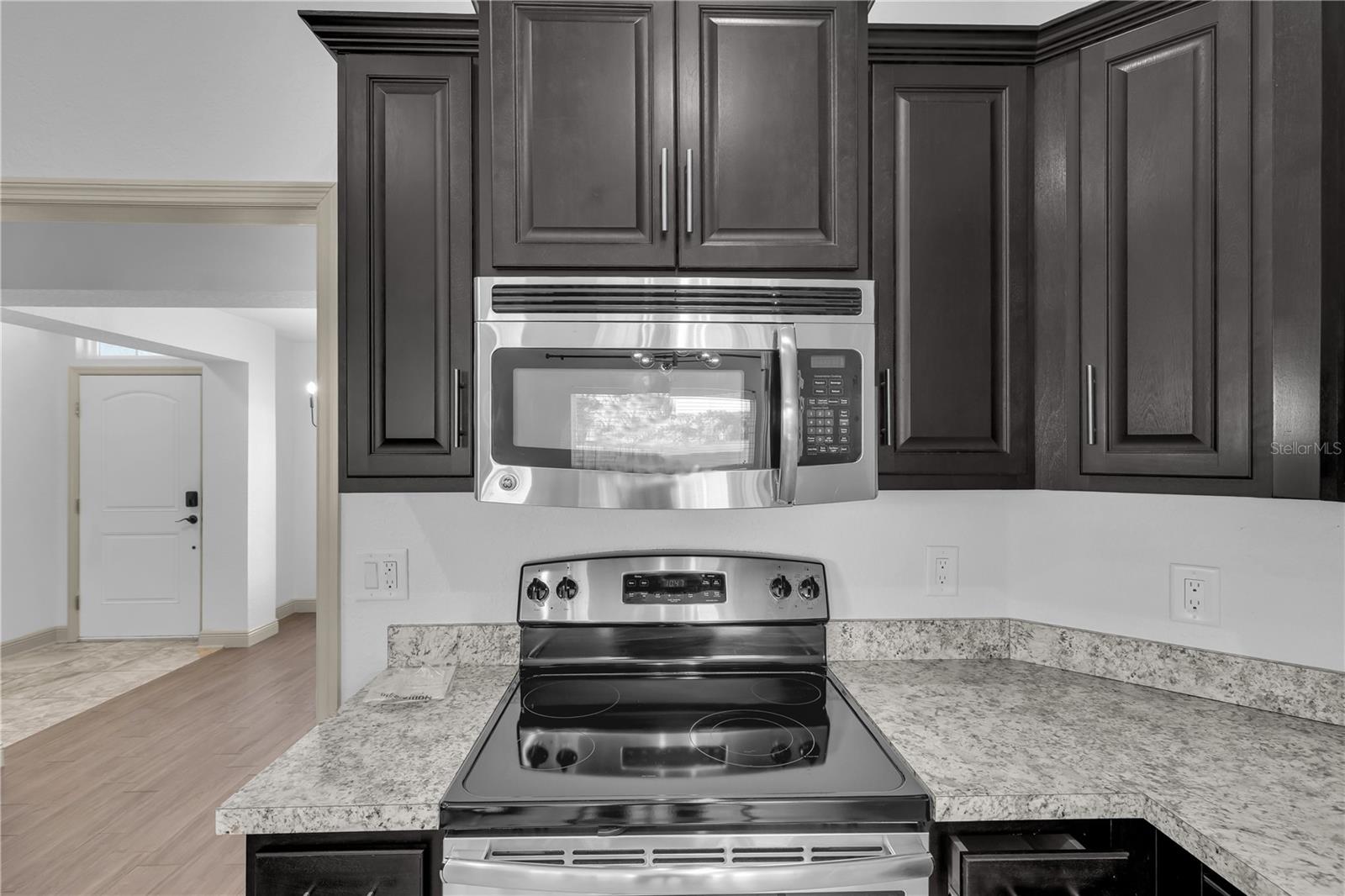 Image 23 of 46 For 9631 51st Circle