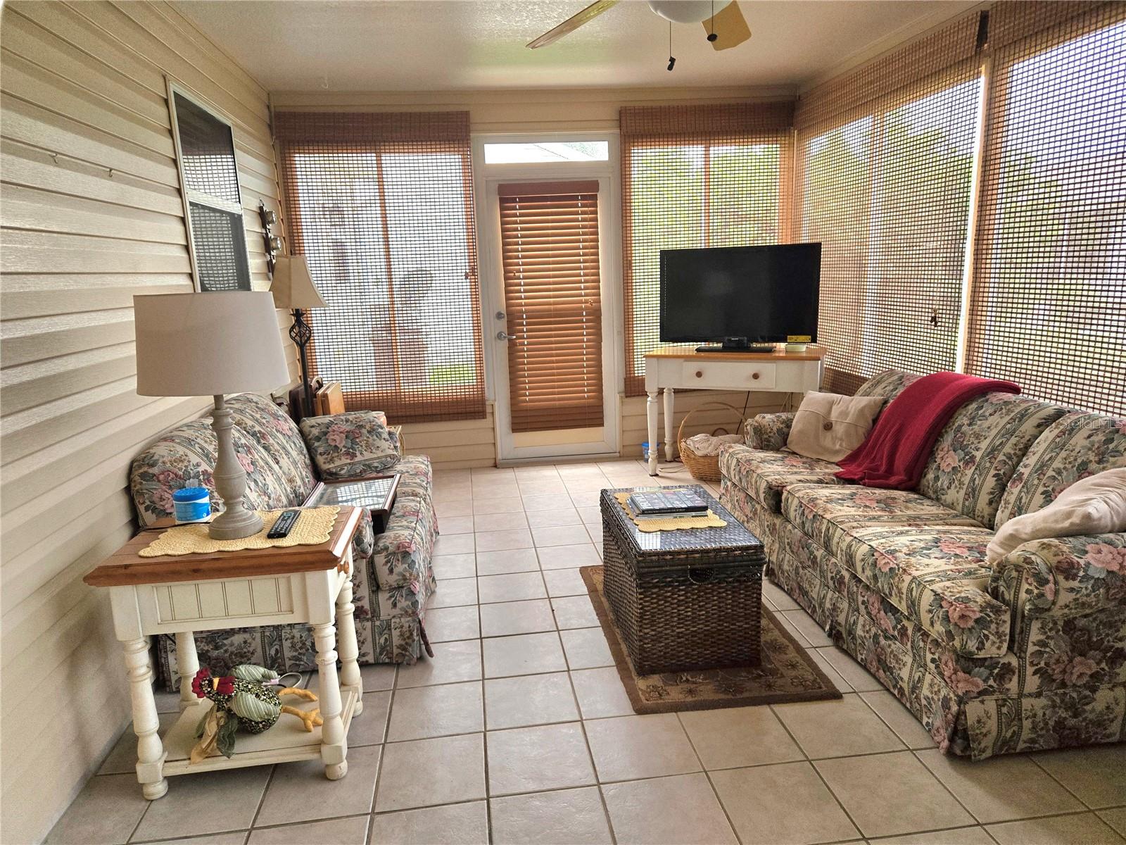 Image 11 of 15 For 3283 Candlebrook Street