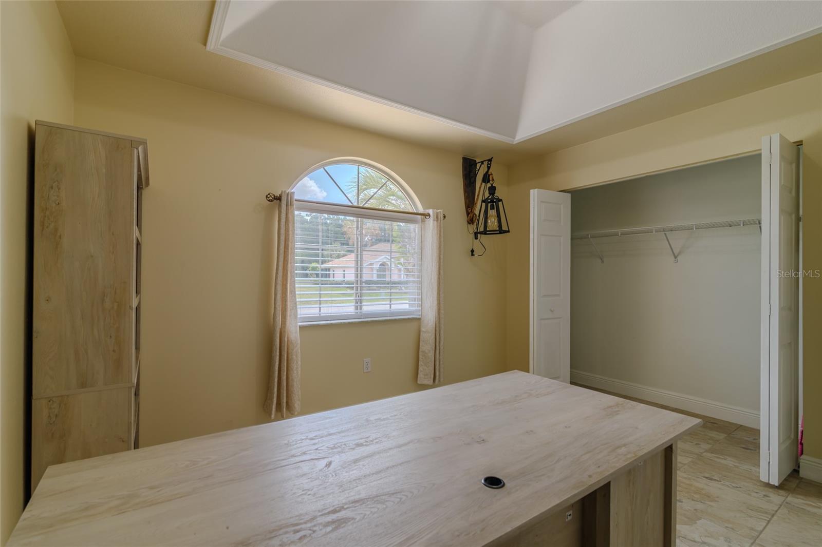 Image 18 of 38 For 5143 18th Street