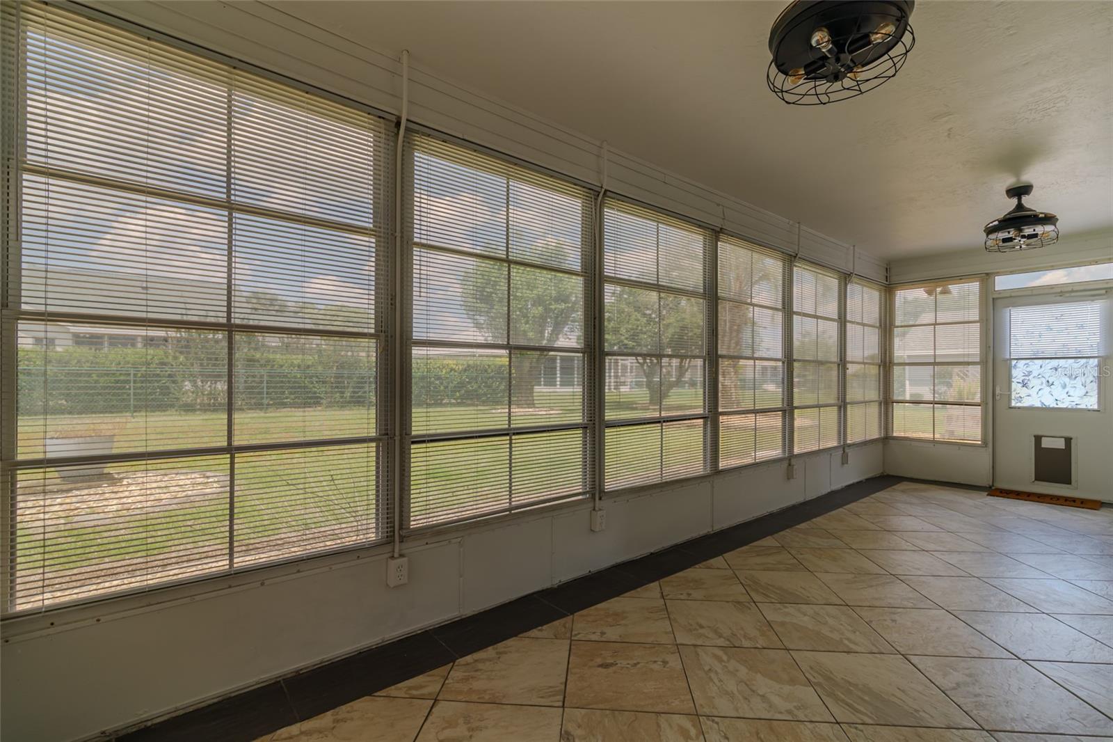 Image 21 of 38 For 5143 18th Street