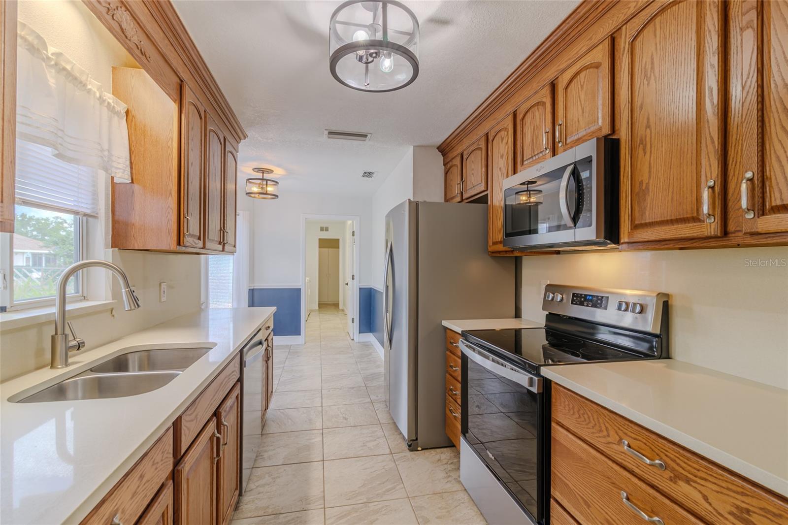 Image 6 of 38 For 5143 18th Street