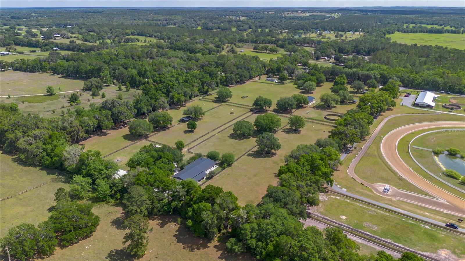 Listing photo id 9 for 14650 160th Avenue