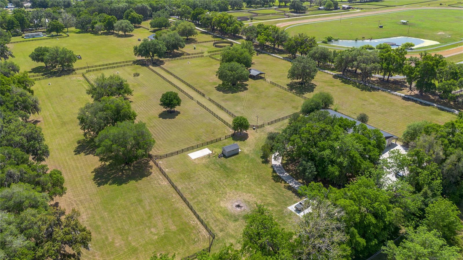 Listing photo id 13 for 14650 160th Avenue