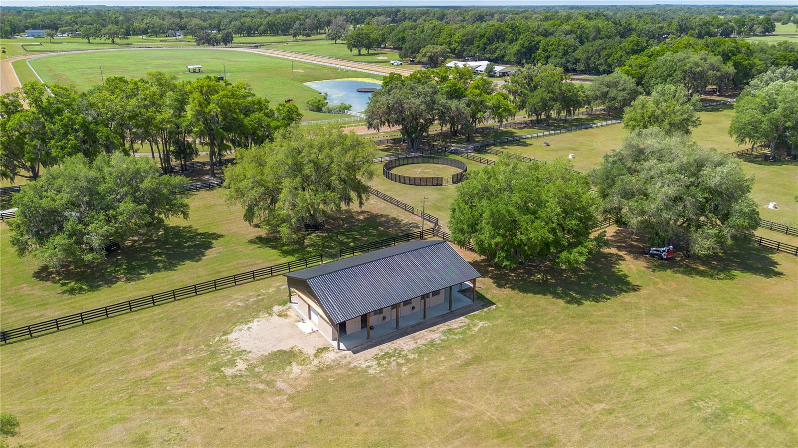 Listing photo id 15 for 14650 160th Avenue