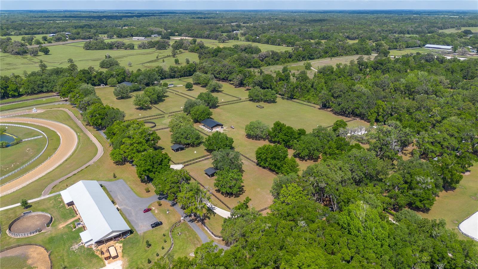 Listing photo id 19 for 14650 160th Avenue