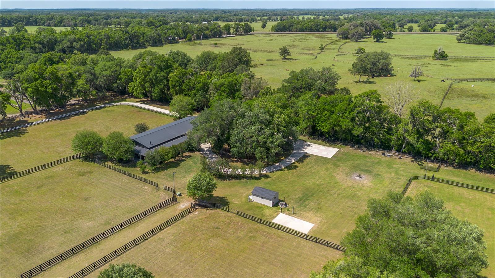 Listing photo id 20 for 14650 160th Avenue