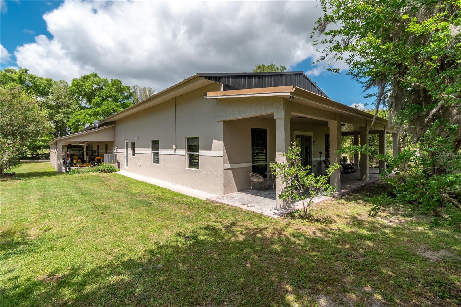 Listing photo id 25 for 14650 160th Avenue