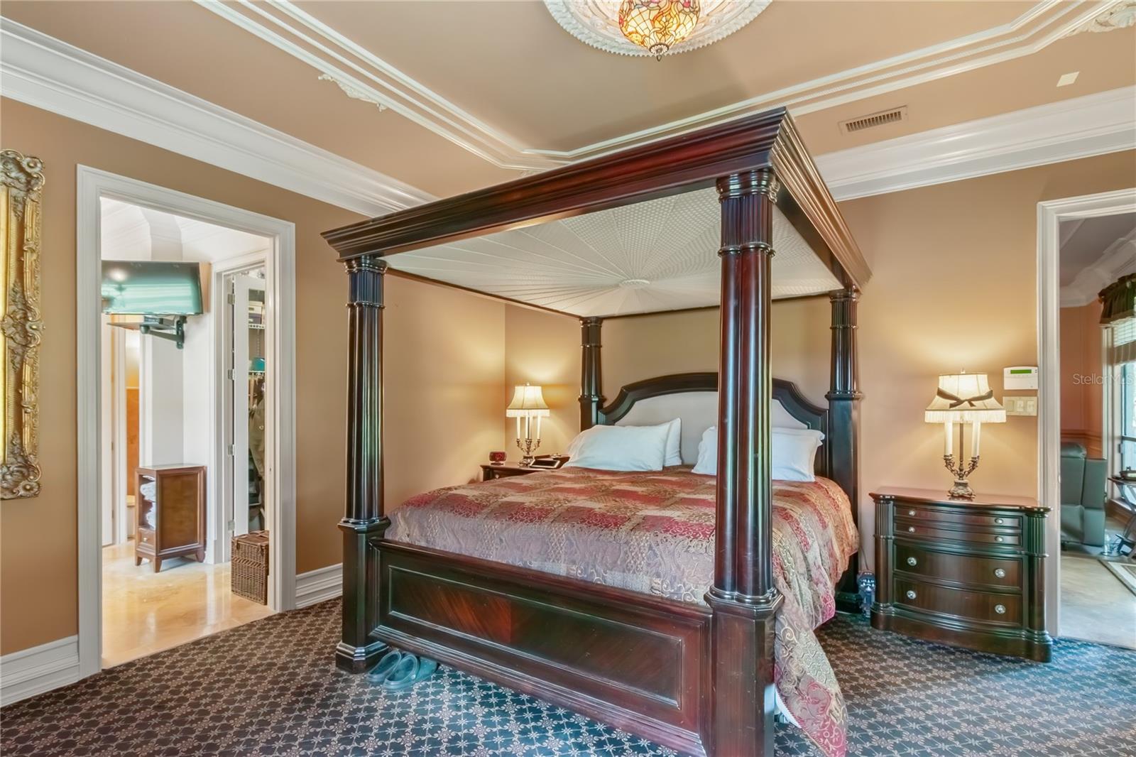 Listing photo id 46 for 14650 160th Avenue