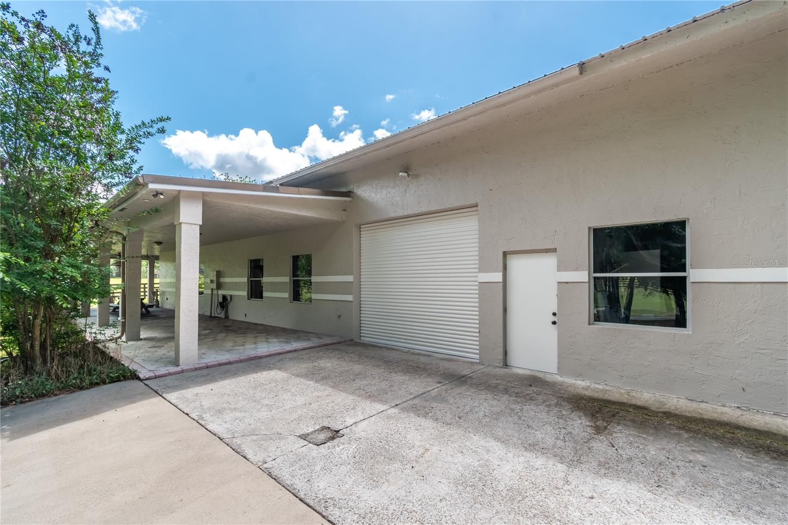 Listing photo id 53 for 14650 160th Avenue