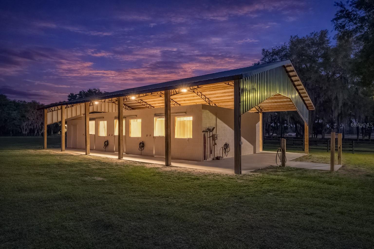 Listing photo id 5 for 14650 160th Avenue