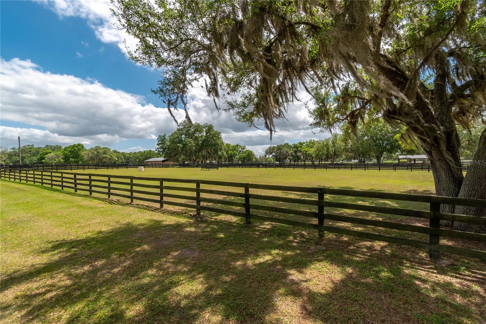 Listing photo id 70 for 14650 160th Avenue