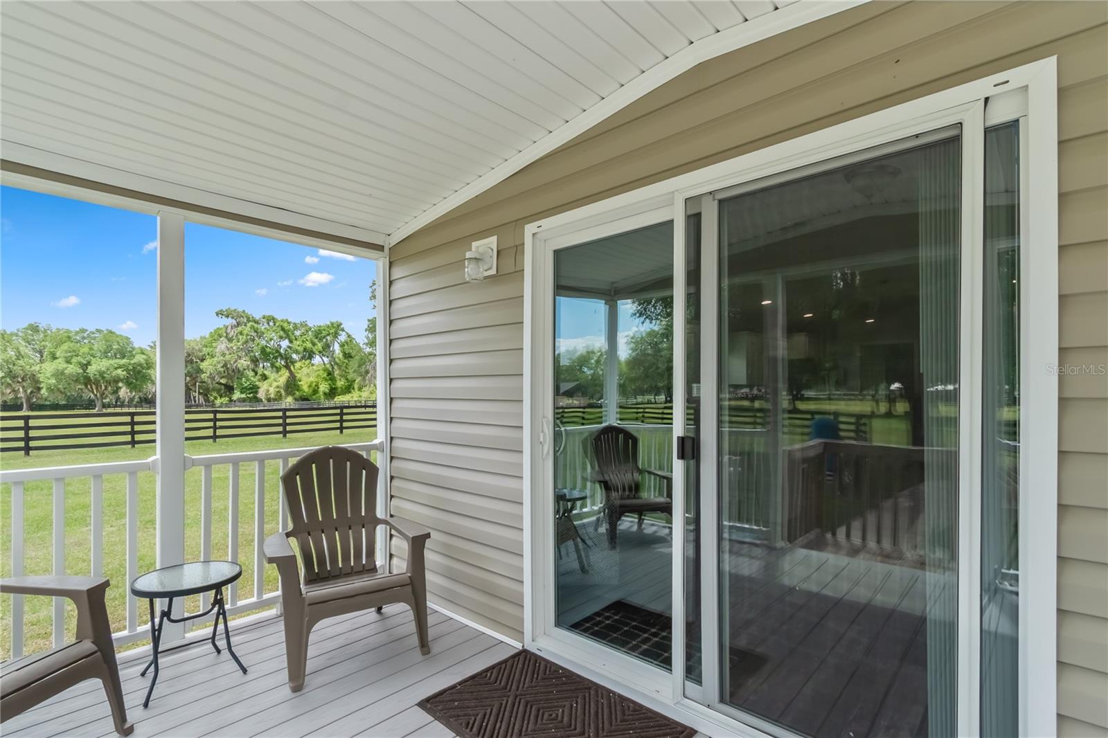 Listing photo id 88 for 14650 160th Avenue