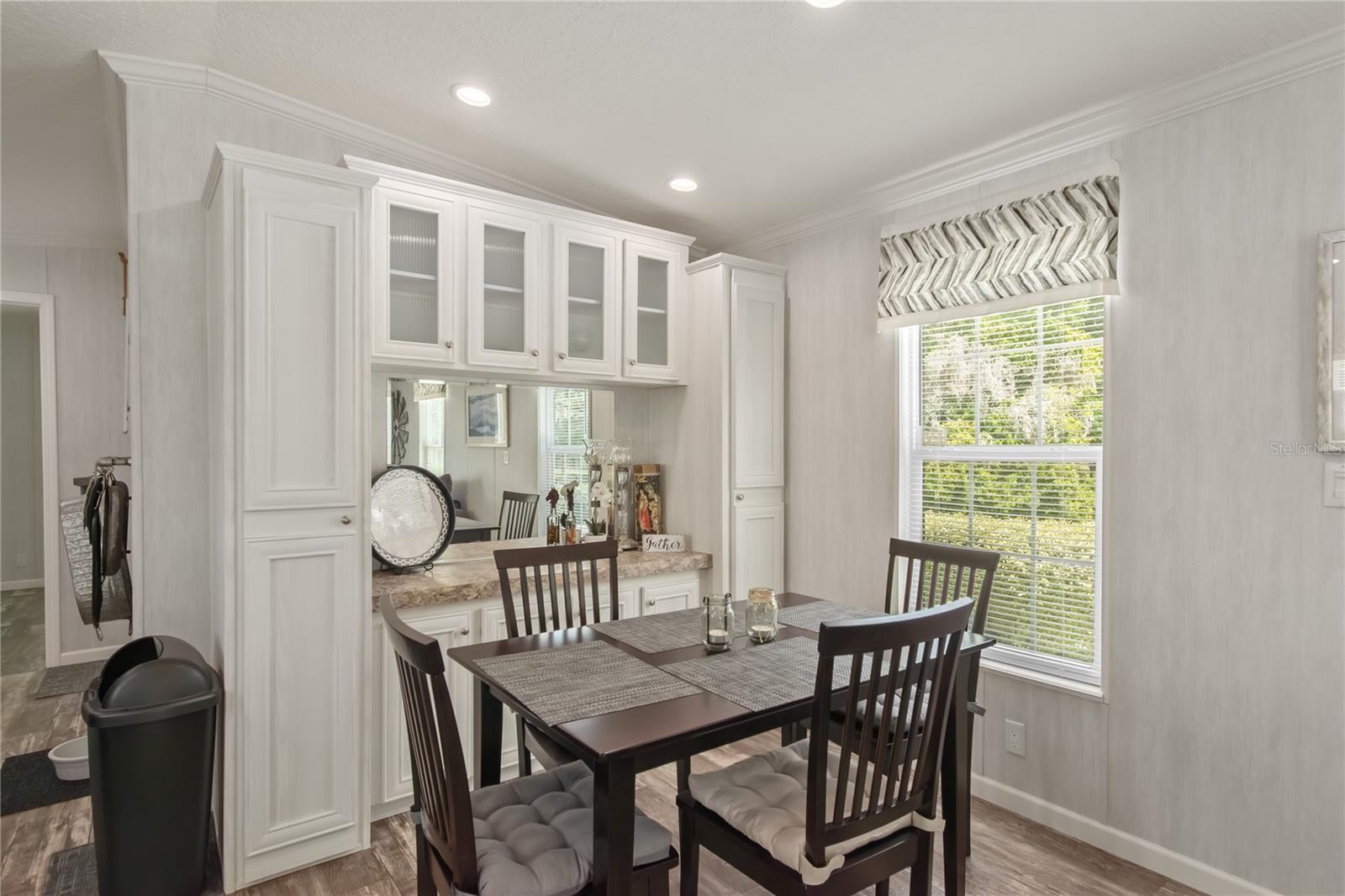 Listing photo id 92 for 14650 160th Avenue