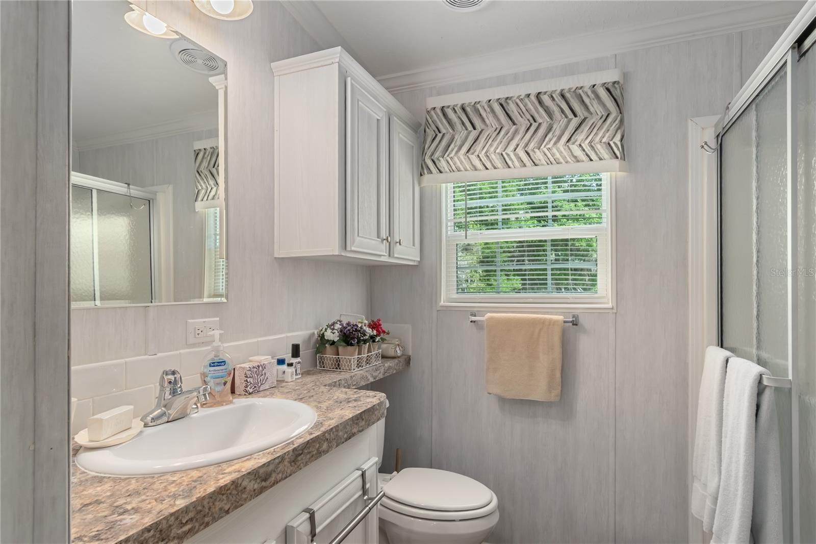 Listing photo id 95 for 14650 160th Avenue