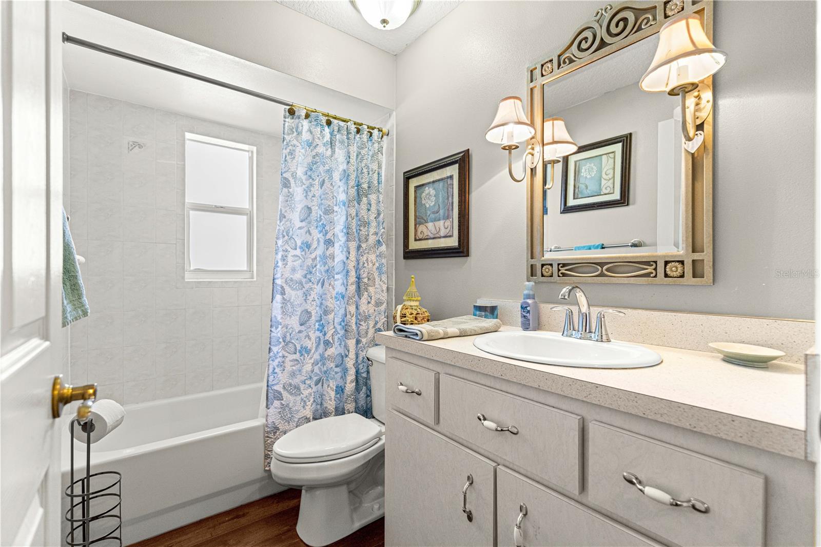 Image 16 of 35 For 2644 25th Street