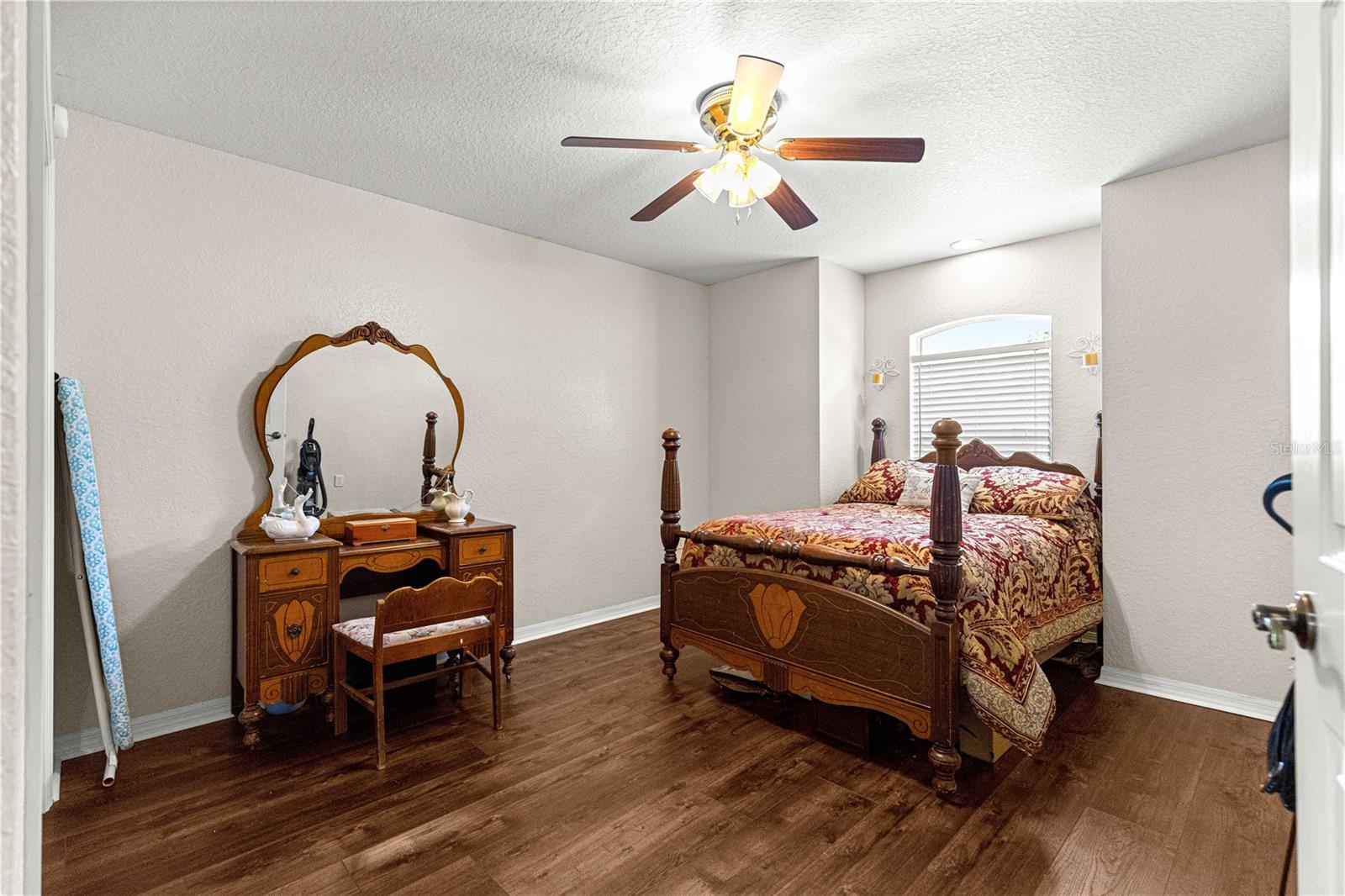 Image 17 of 35 For 2644 25th Street