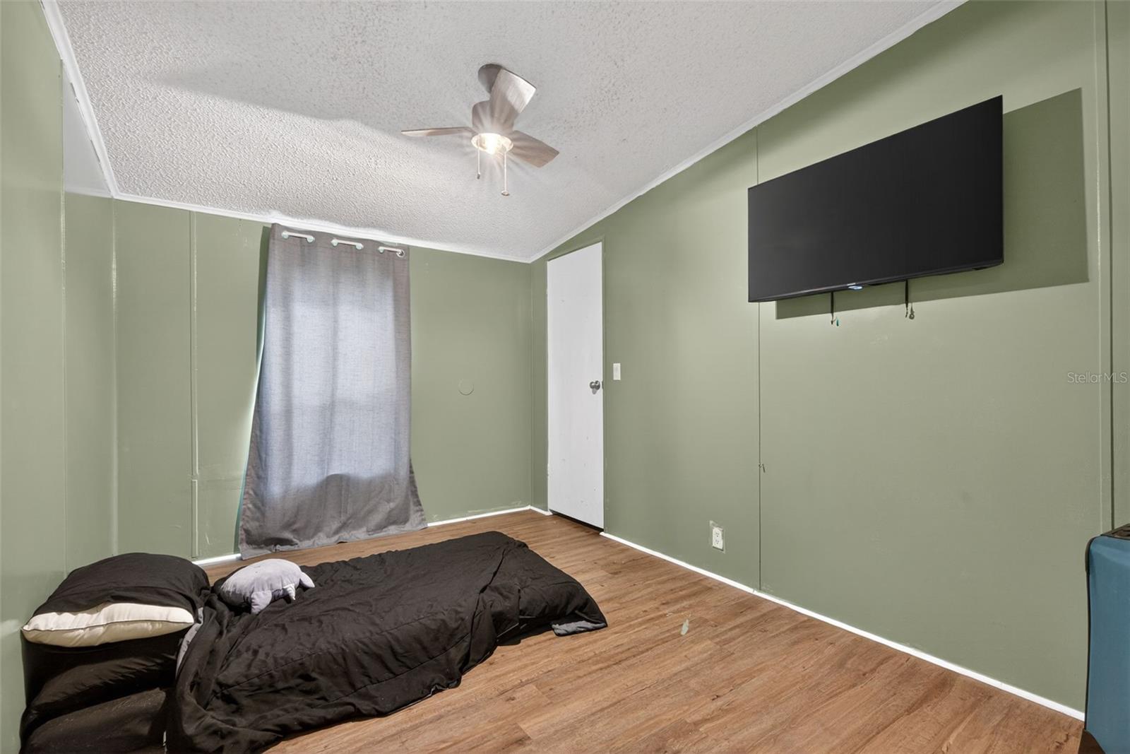 Image 15 of 30 For 14182 62nd Court